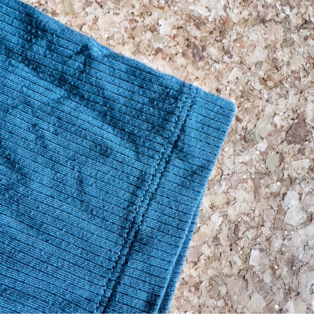 Kate Quinn • Ribbed Tee - Picture 2 of 5